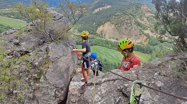 Aventuras para colegios en la Sierra Sur de Jaén (2)